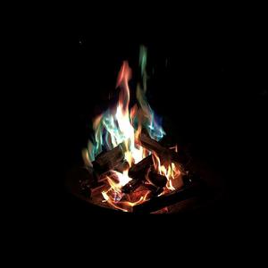 边摸边添奶的三级视频
